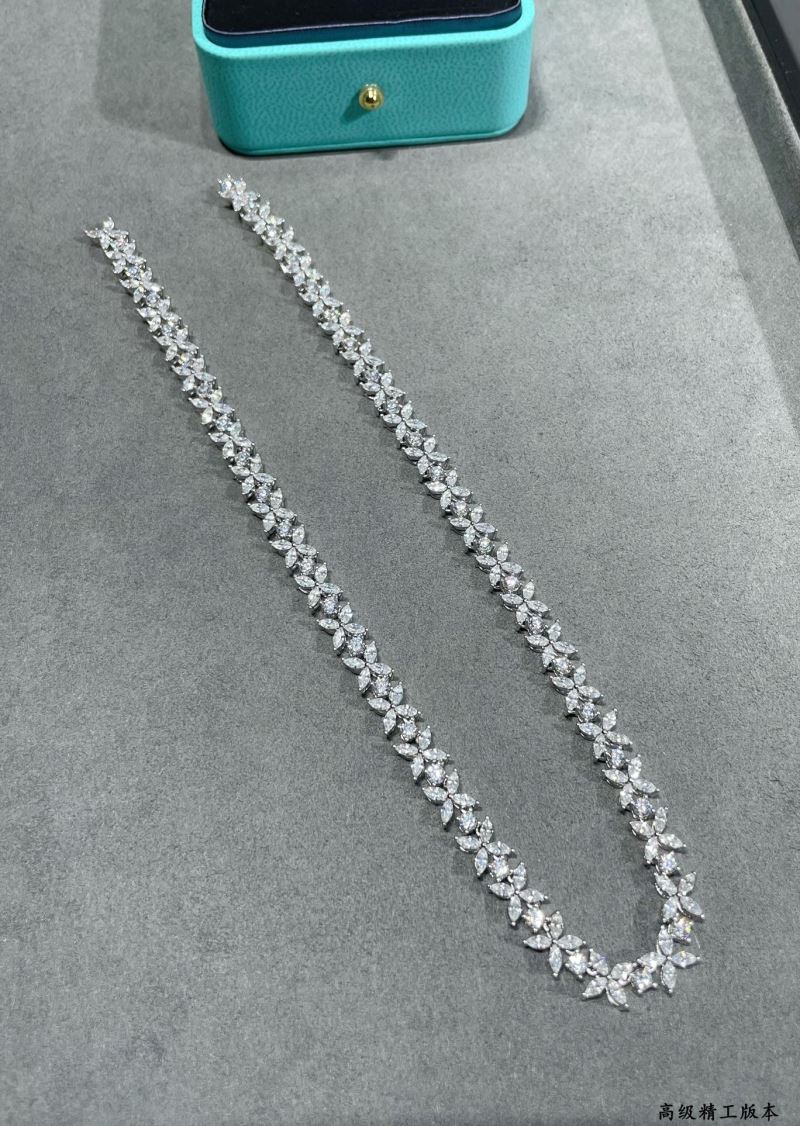 T*f*ny necklaces